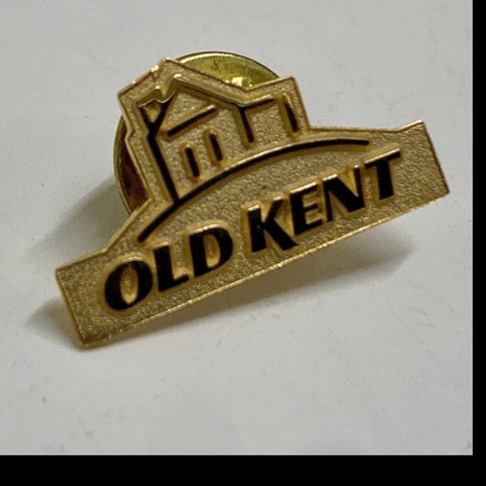 1990s Vtg Gold Metal Old Kent Bank Mortgage Lapel Pin